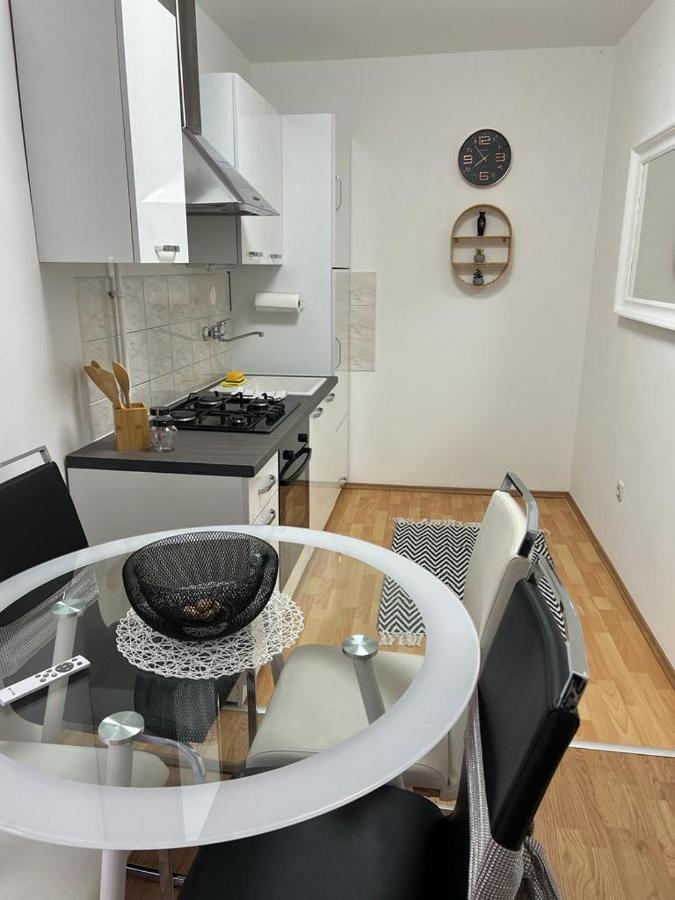 Apartman Lara Загреб Экстерьер фото