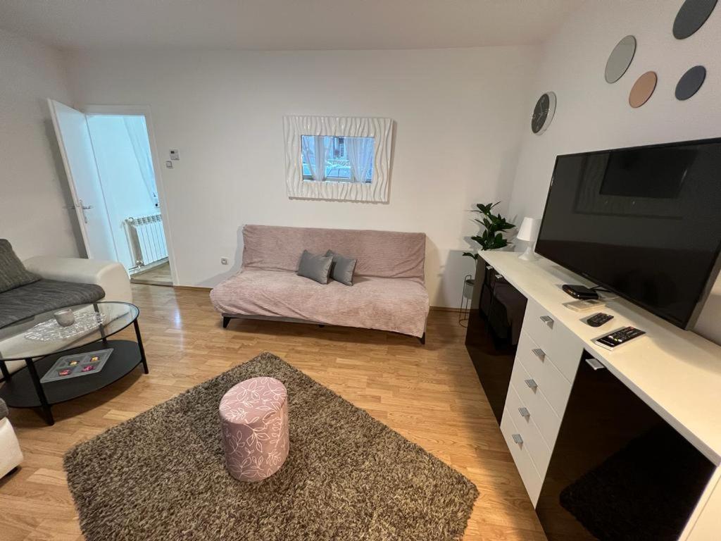 Apartman Lara Загреб Экстерьер фото